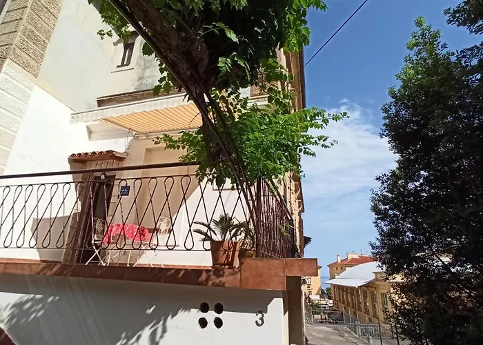 아파트 Laurel Center 오파티아