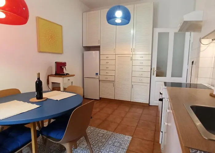 아파트 Laurel Center