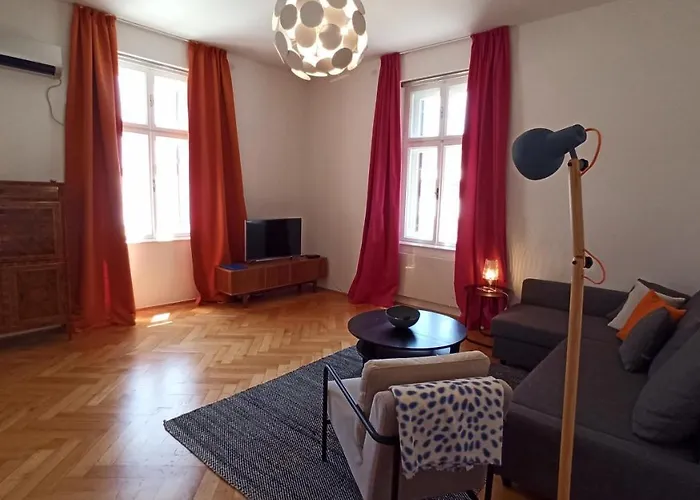 Laurel Center 오파티아